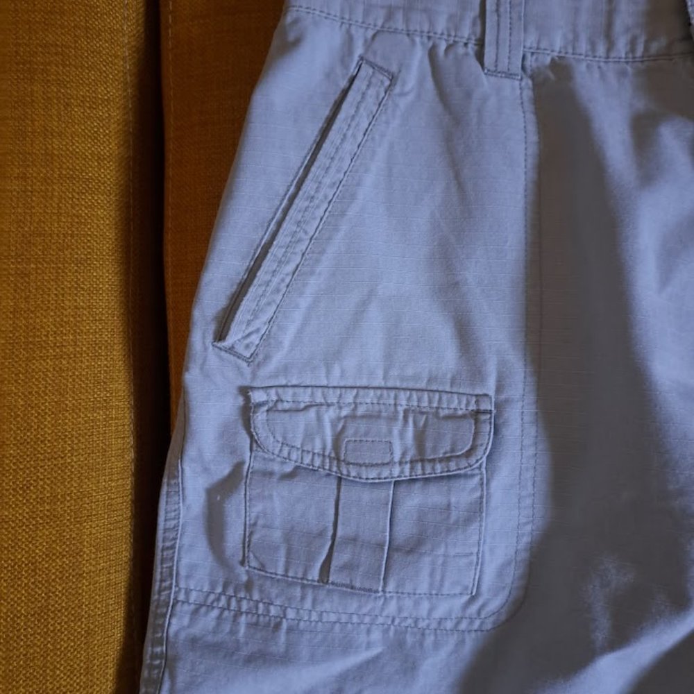 Columbia Multi-Pocket Khaki Tan Cotton Hiking shorts Size 10 - Picture 5 of 9